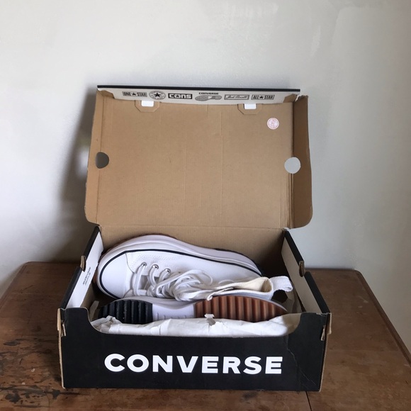 NIB Converse Runstar - Picture 2 of 3